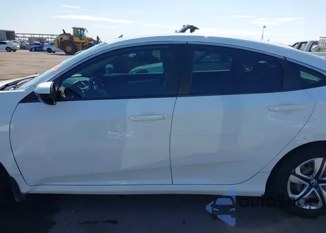 2017 Honda Civic Lx z USA, uszkodzony, nr VIN 19XFC2F58HE080490
